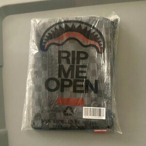 Sprayground Henny Handclutch Bag